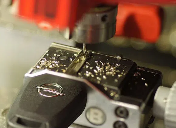 Universal Locksmith Store Chandler, AZ 480-447-0919 - 11-Key-Cutting